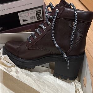 Brand new Marc Fisher boots